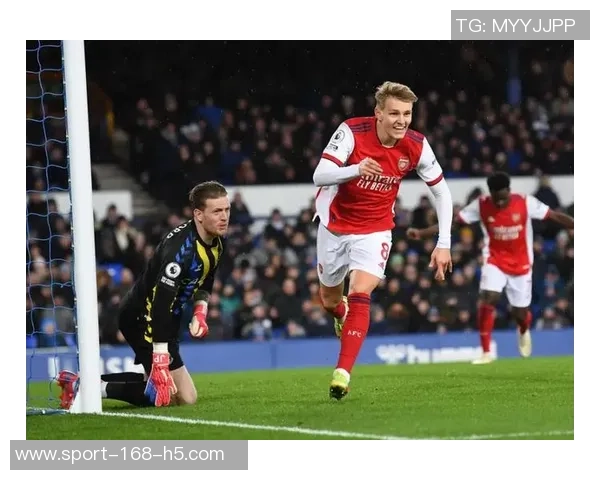 格雷谈进球灵感源于父亲遗传本能庆祝时未见队友让我感到困惑